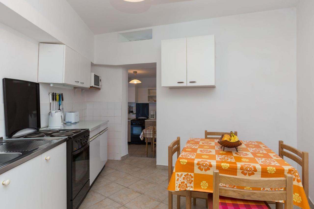Apartments Miskovic Donje Celo Rom bilde